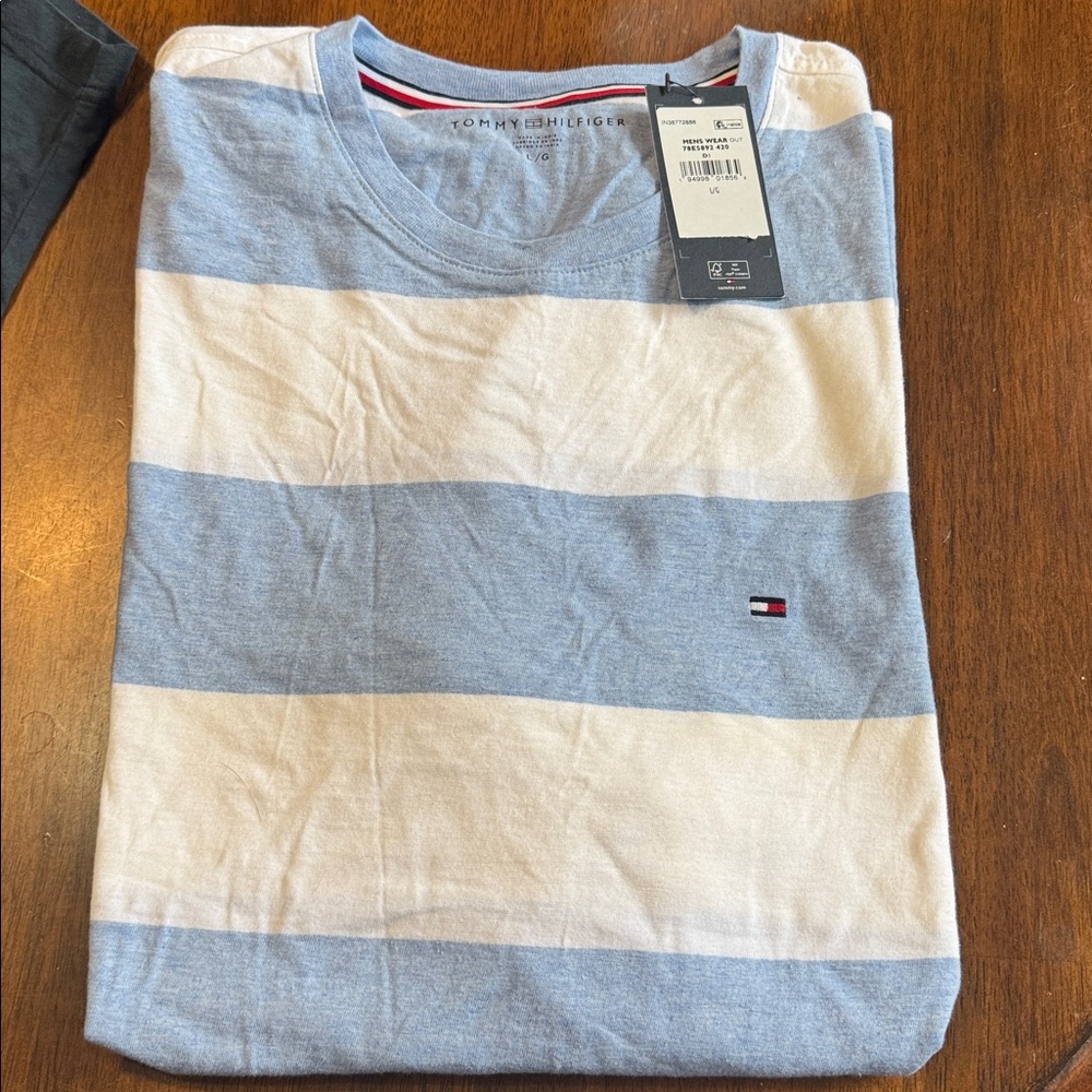 Tommy Hilfiger Men's Striped T-shirt